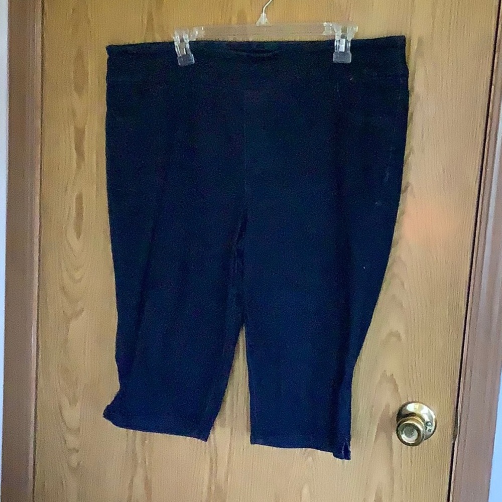 EUC Chicos capri 3